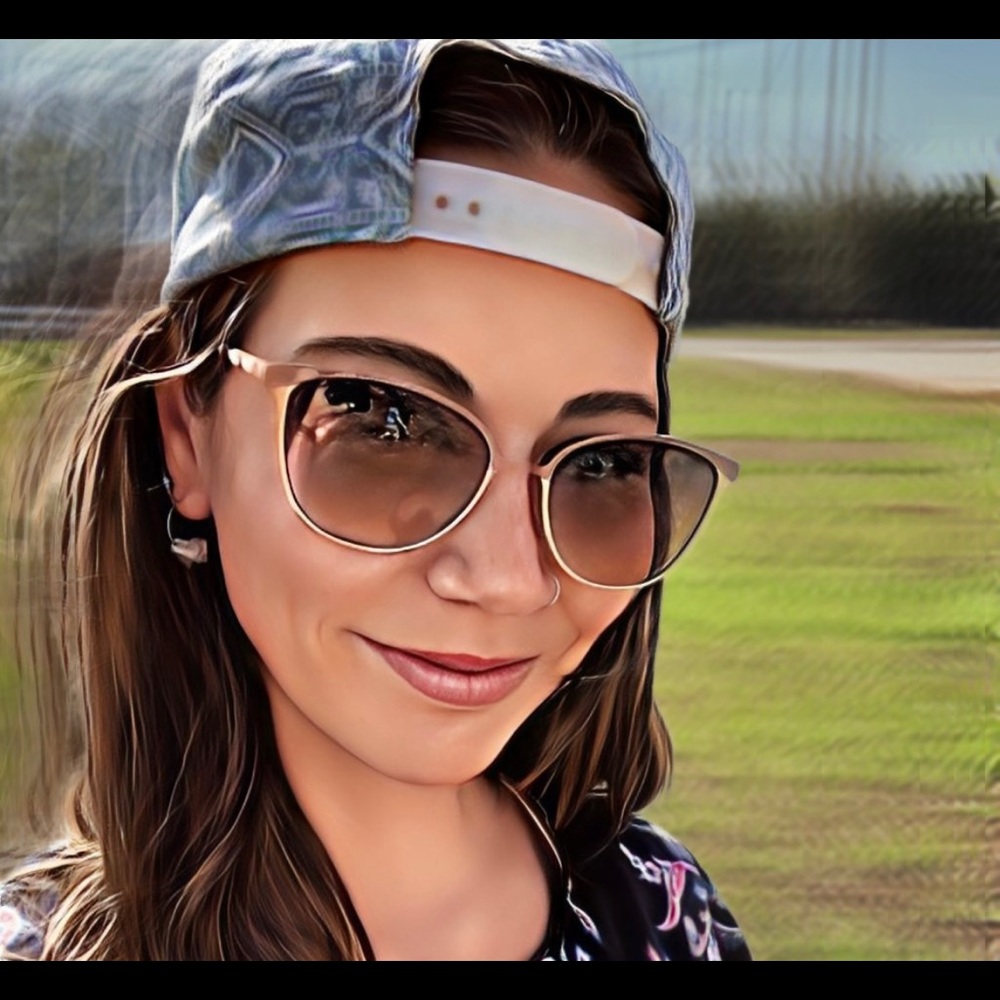 Meet your Posher, Tina